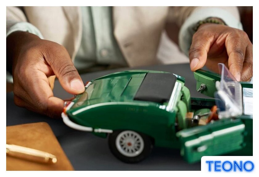 Конструктор LEGO Icons 11381 Jaguar E-Type - Изображение №14 — Интернет-магазин Teono.by