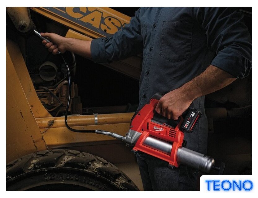 Пистолет смазочный  Milwaukee M12 GG-401B 4933441675 (с 1-им АКБ, сумка) - Изображение №17 — Интернет-магазин Teono.by