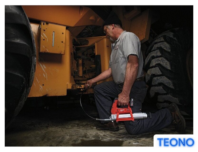 Пистолет смазочный  Milwaukee M12 GG-401B 4933441675 (с 1-им АКБ, сумка) - Изображение №13 — Интернет-магазин Teono.by