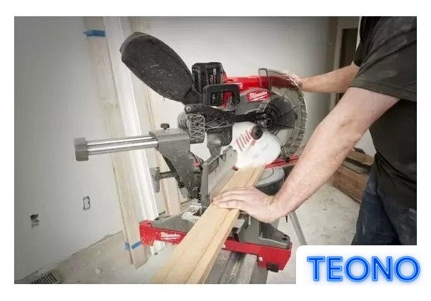 Торцовочная пила Milwaukee M18 FMS305-121-II 4933499181 (с 1-им АКБ) - Изображение №6 — Интернет-магазин Teono.by