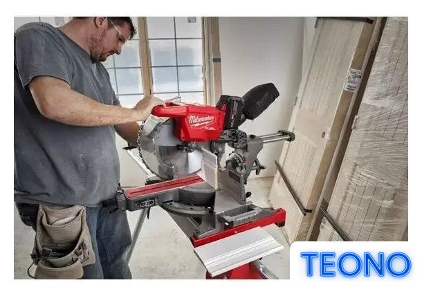 Торцовочная пила Milwaukee M18 FMS305-121-II 4933499181 (с 1-им АКБ) - Изображение №5 — Интернет-магазин Teono.by
