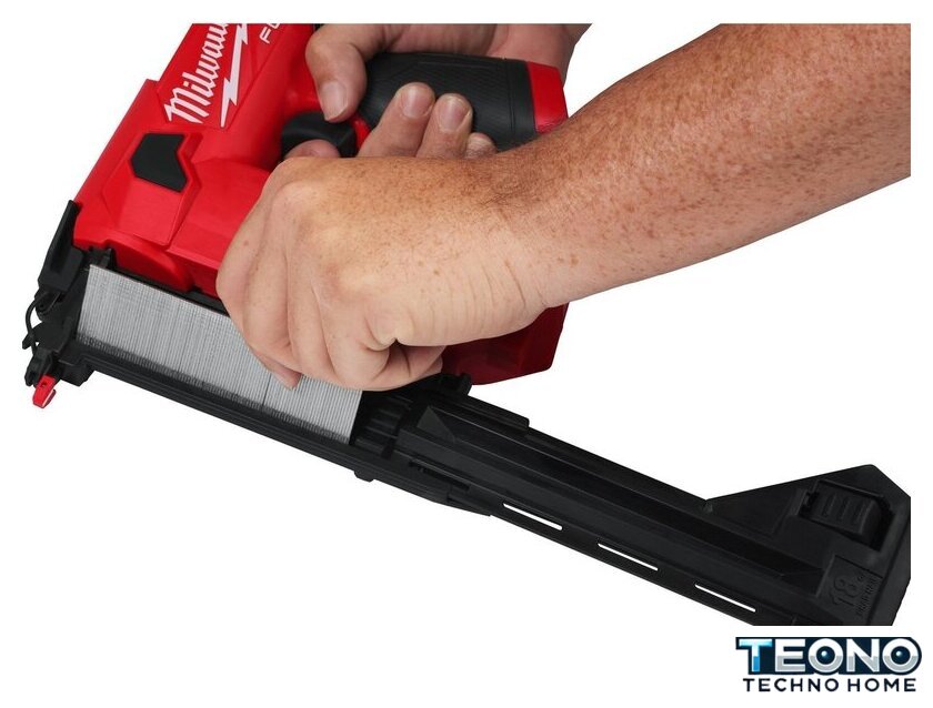 Гвоздезабиватель Milwaukee M12 FCN18GS-0X 4933493355 (с 2-мя АКБ, кейс) - Изображение №5 — Интернет-магазин Teono.by