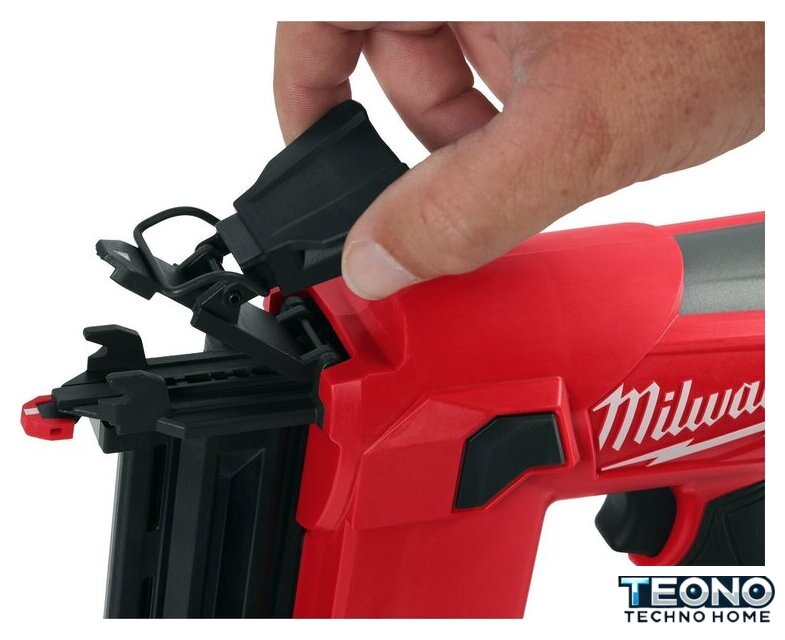 Гвоздезабиватель Milwaukee M12 FCN18GS-0X 4933493355 (с 2-мя АКБ, кейс) - Изображение №6 — Интернет-магазин Teono.by