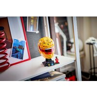 Конструктор LEGO Editions 43022 Шлем Льюиса Хэмилтона команды Scuderia Ferrari HP - Превью изображения №9 — Интернет-магазин Teono.by