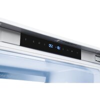 Холодильник Amica BK3717.5FZNBk - Превью изображения №9 — Интернет-магазин Teono.by