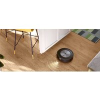 iRobot Roomba j7+ Image #5