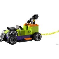 LEGO Batman 76180 Бэтмен против Джокера: погоня на Бэтмобиле Image #11