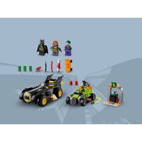 LEGO Batman 76180 Бэтмен против Джокера: погоня на Бэтмобиле Image #25