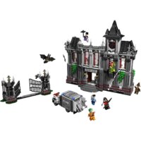 LEGO 10937 Batman: Arkham Asylum Breakout Image #4