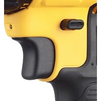 Дрель-шуруповерт DeWalt DCD771D2 (с 2-мя АКБ 2 Ah) - Превью изображения №9 — Интернет-магазин Teono.by