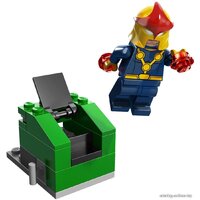 LEGO 76005 Spider-Man: Daily Bugle Showdown Image #7