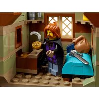 LEGO Icons 10332 Средневековая городская площадь Image #8