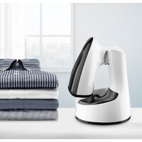 Отпариватель Ufesa Pocket Mist (белый/черный) - Превью изображения №4 — Интернет-магазин Teono.by