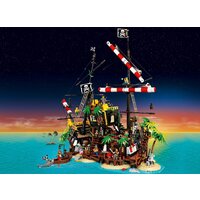 LEGO Ideas 21322 Пираты Залива Барракуды Image #3