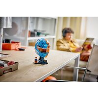 Конструктор LEGO Editions 43017 Шлем McLaren Mastercard F1 Team Oscar Piastri Helmet - Превью изображения №9 — Интернет-магазин Teono.by