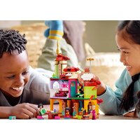 LEGO Disney Princess 43202 Дом семьи Мадригал Image #11