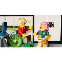 LEGO City 60337 Пассажирский поезд-экспресс Image #7