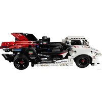 LEGO Technic 42137 Formula E Porsche 99X Electric Image #11