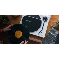 Audio-Technica AT-LP70XBT-WW Image #4
