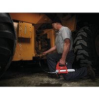 Пистолет смазочный  Milwaukee M12 GG-401B 4933441675 (с 1-им АКБ, сумка) - Превью изображения №15 — Интернет-магазин Teono.by