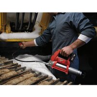 Пистолет смазочный  Milwaukee M12 GG-401B 4933441675 (с 1-им АКБ, сумка) - Превью изображения №3 — Интернет-магазин Teono.by