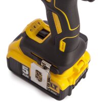 Ударная дрель-шуруповерт DeWalt DCD796P2 (с 2-мя АКБ 5 Ah) - Превью изображения №4 — Интернет-магазин Teono.by