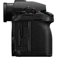 Беззеркальный фотоаппарат Panasonic Lumix S1II DC-S1M2 (черный) - Превью изображения №3 — Интернет-магазин Teono.by