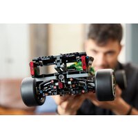 Конструктор LEGO Technic 42240 Aston Martin Aramco AMR25 F1 - Превью изображения №11 — Интернет-магазин Teono.by