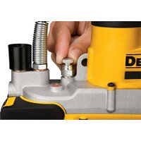 DeWalt DCGG571M1 (с 1-им АКБ, кейс) Image #16