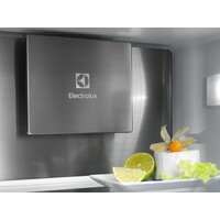 Холодильник Electrolux GreenZone 800 E8MNCC18S - Превью изображения №8 — Интернет-магазин Teono.by