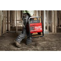 Портативная зарядная станция Milwaukee MX FUEL MXF PS-0 4933493922 (без АКБ) - Превью изображения №9 — Интернет-магазин Teono.by