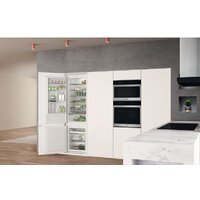 Холодильник Whirlpool WHC20 T121 - Превью изображения №5 — Интернет-магазин Teono.by