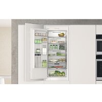Холодильник Whirlpool WHC20 T121 - Превью изображения №7 — Интернет-магазин Teono.by