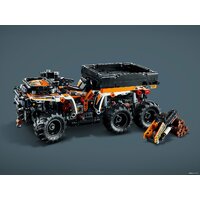LEGO Technic 42139 Внедорожный грузовик Image #5