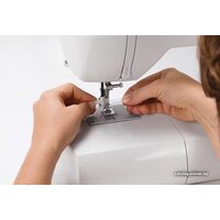 Singer Starlet 6680 Image #6