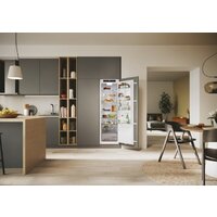 Однокамерный холодильник Candy UP Fridge 600 CML5518EVWL - Превью изображения №10 — Интернет-магазин Teono.by