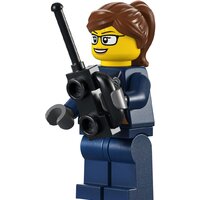 LEGO City 60319 Пожарная бригада и полицейская погоня Image #17