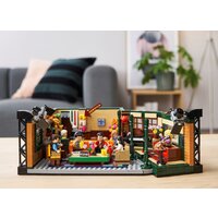 Конструктор LEGO Ideas 21319 Центральная кофейня - Превью изображения №22 — Интернет-магазин Teono.by