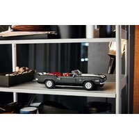 LEGO Icons 10304 Chevrolet Camaro Z28 Image #13