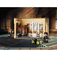 LEGO Harry Potter 76386 Хогвартс: ошибка с оборотным зельем Image #21