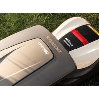Газонокосилка-робот Honda Miimo HRM 3000 - Превью изображения №3 — Интернет-магазин Teono.by