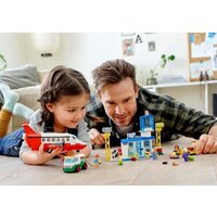 LEGO City 60261 Городской аэропорт Image #9