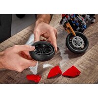 LEGO Technic 42107 Ducati Panigale V4 R Image #12