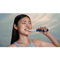 Philips Sonicare Series 6100 HX7403/01 Image #2