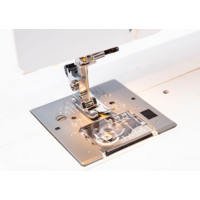 Электромеханическая швейная машина Janome Sewist 725 S - Превью изображения №6 — Интернет-магазин Teono.by