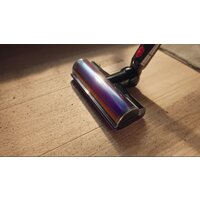 Пылесос Dyson V8 Cyclone 226587-01 - Превью изображения №7 — Интернет-магазин Teono.by