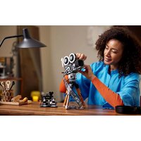 LEGO Disney 43230 Камера памяти Уолта Диснея Image #10