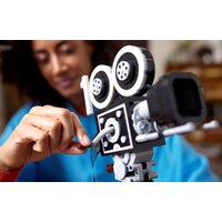 LEGO Disney 43230 Камера памяти Уолта Диснея Image #11