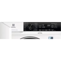 Electrolux SteamCare 700 EW7N7F348SIP Image #2