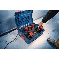 Зарядное устройство Bosch EXAL18V2-320 1600A02YG5 (18В + кейс) - Превью изображения №5 — Интернет-магазин Teono.by